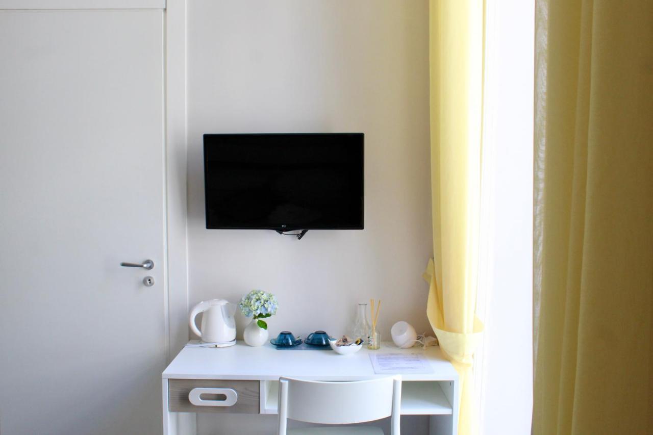 Standard Double Room,1053043615:JPEG